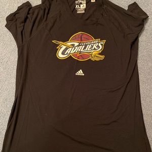 Cavs shirt